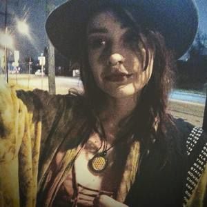 Meet your Posher, Madeline